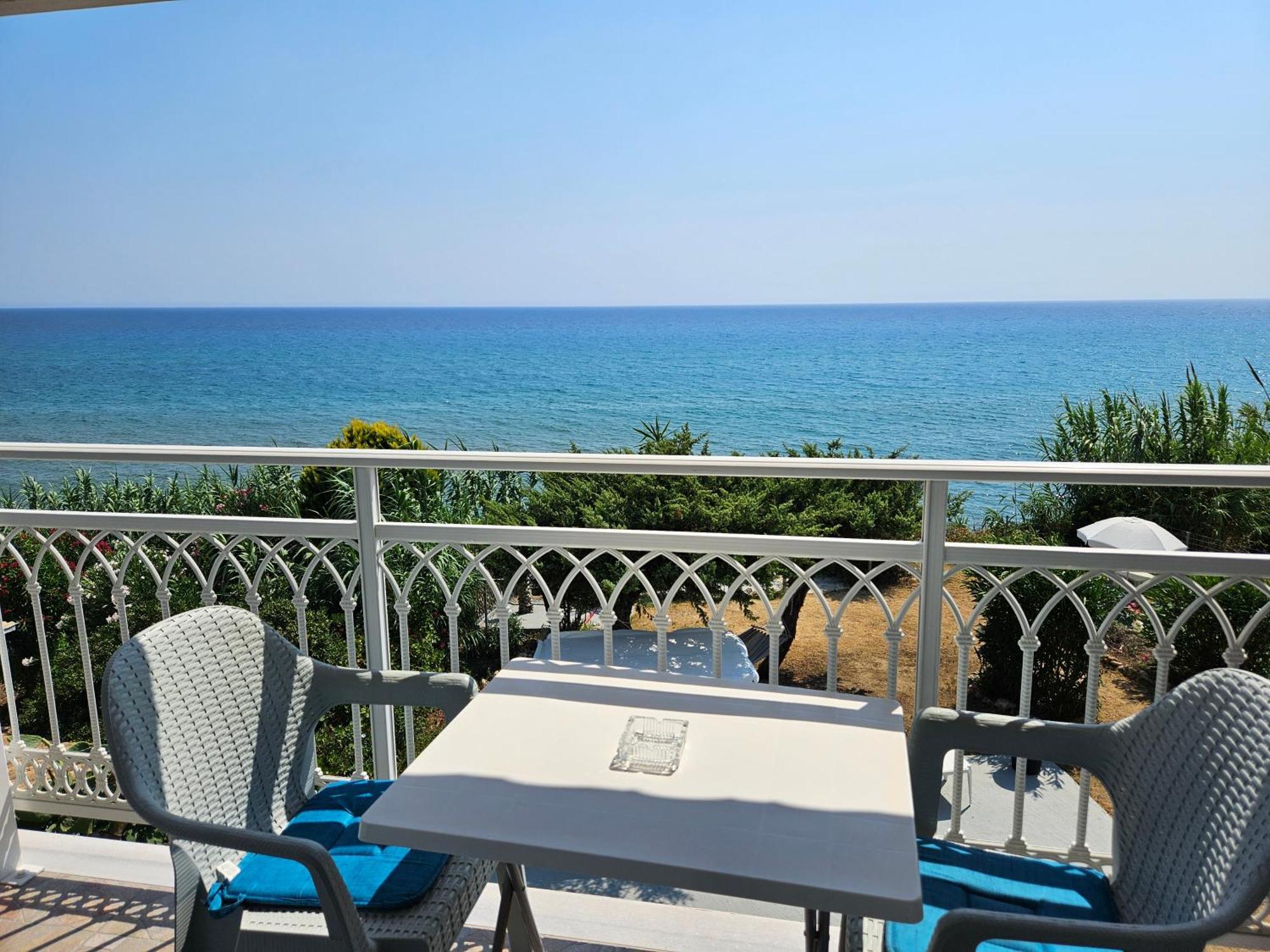 Leta Apartments Agios Georgios  Exterior photo